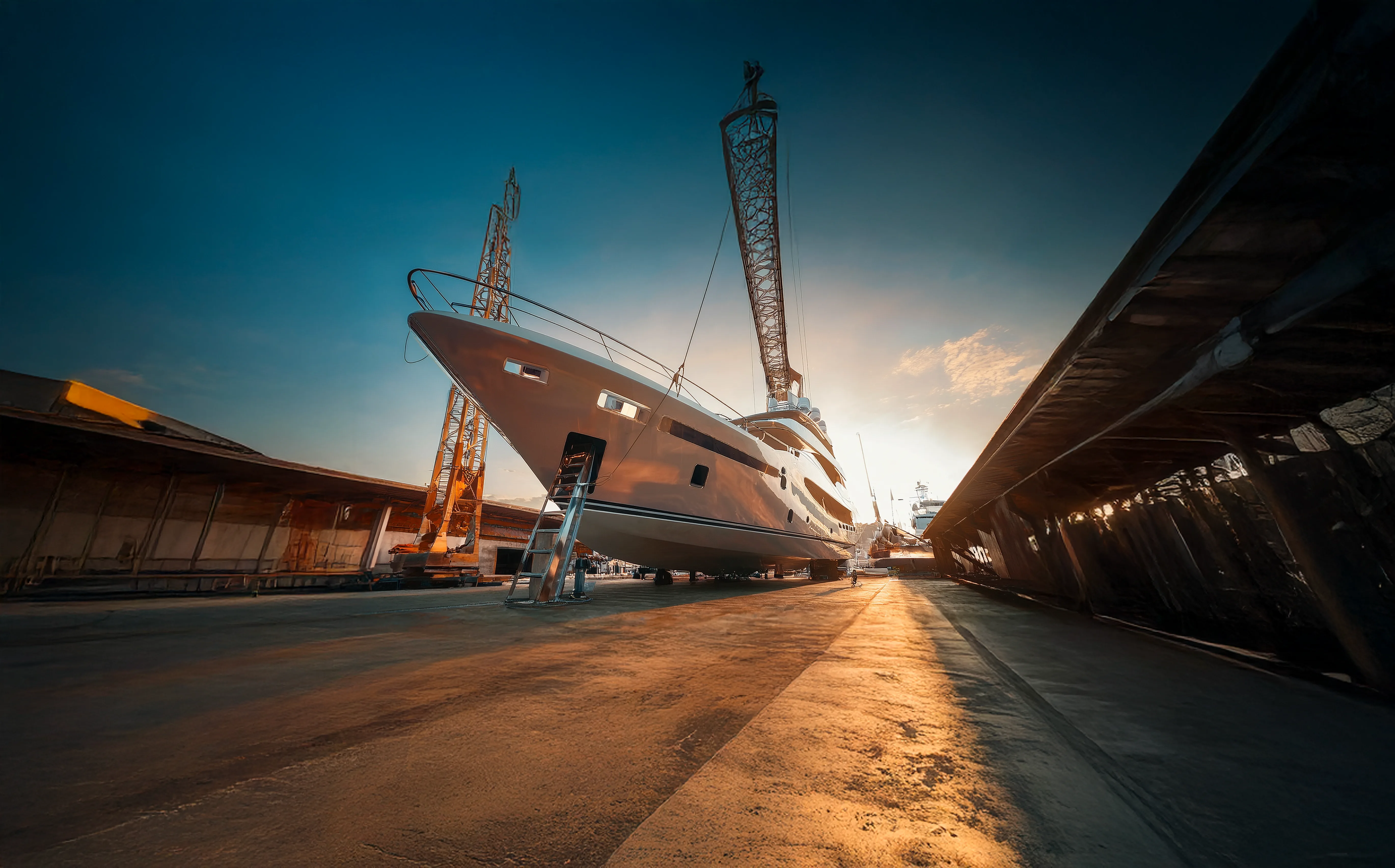 Omra Yacht